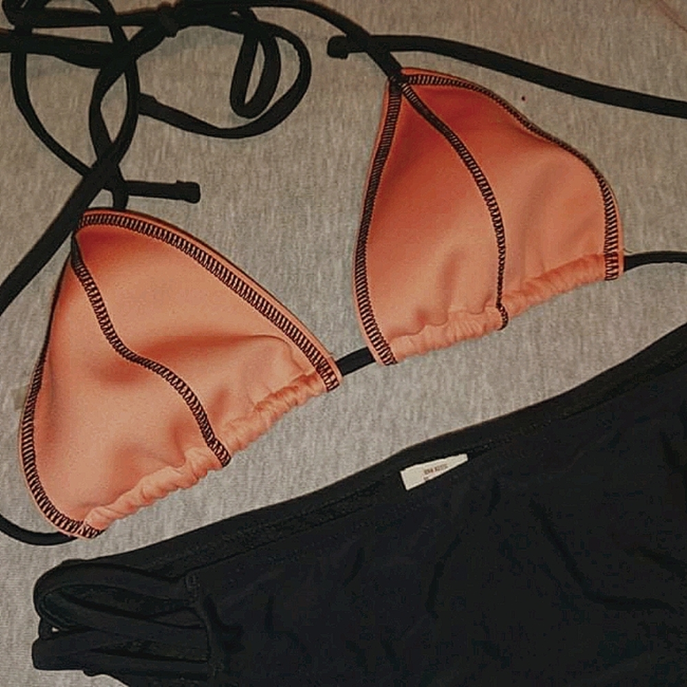 Bathing suit